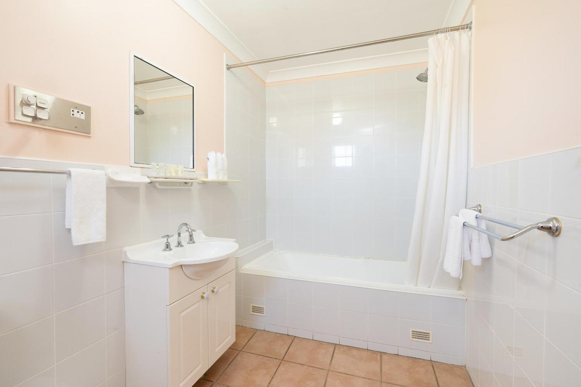 Surestay Hotel By Best Western, New Inn Richmond Ngoại thất bức ảnh